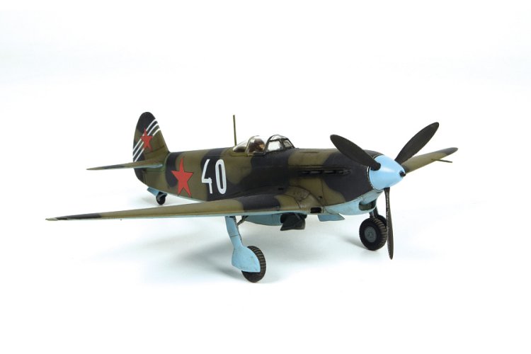 1:48 Zvezda 4837 Yakovlev Yak-7B Late WWII - Sovjet Jachtvliegtuig - Zvz4837 3 - ZVZ4837