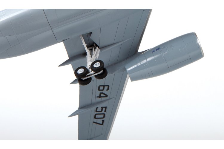 1:144 Zvezda 7049 Tupolev Tu-214 &ndash; Russian Passenger Aircraft - Zvz7049 6 - ZVZ7049