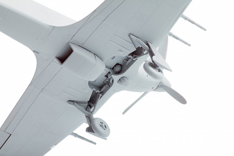 1:72 Zvezda 7322 British Fighter Hawker Hurricane IIC - Zvz7322 2 - ZVZ7322