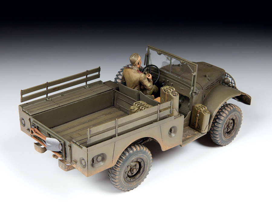 Zvezda 3656 – Maquette Plastique WC-51 Beep US Military 1/35 – 270 Pièces – Véhicule Multipurpose 3/4T – À Monter – Dès 10 Ans